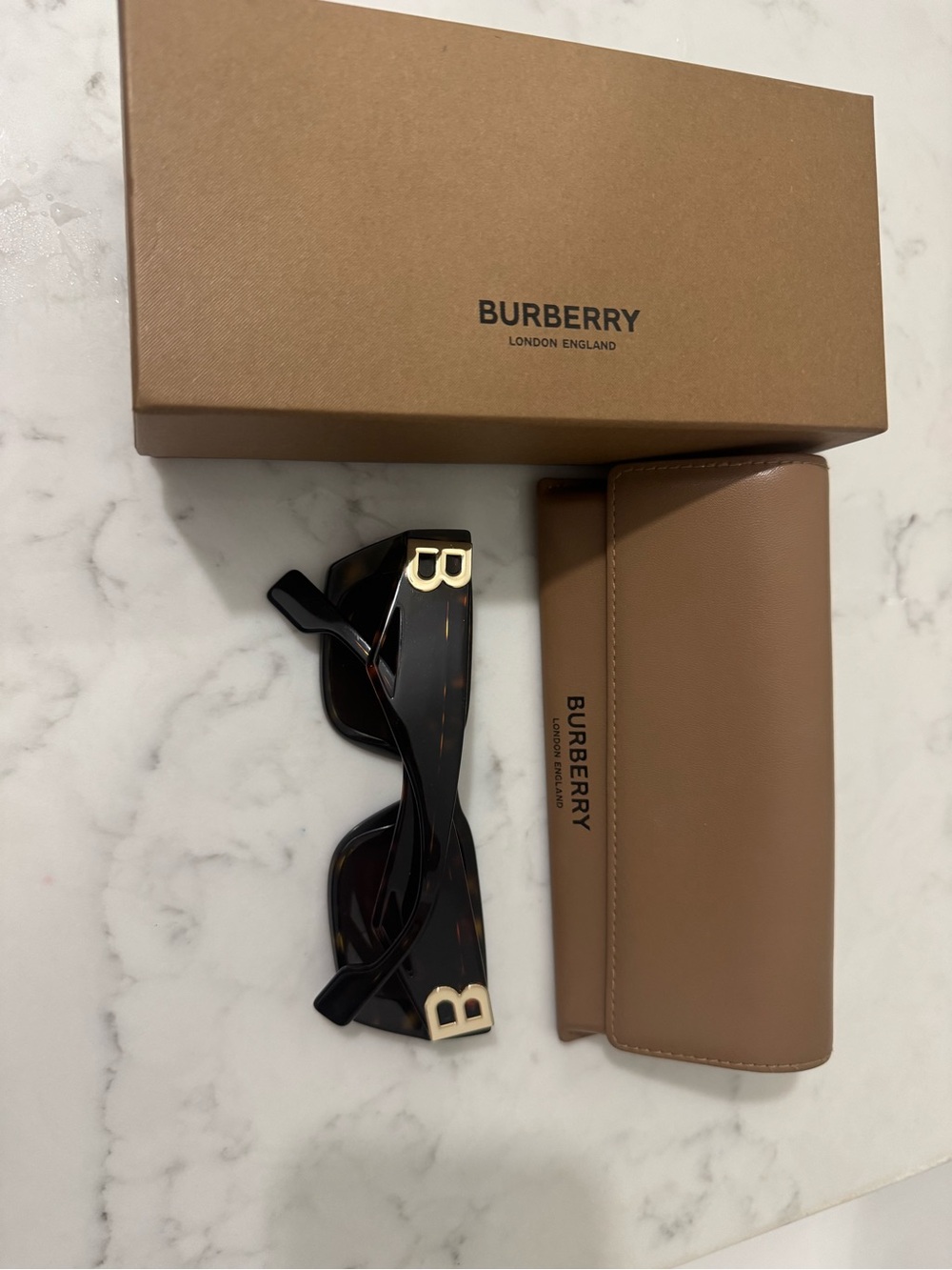 Burberry Poppy Rectangular Sunglasses - Picture 4 of 10